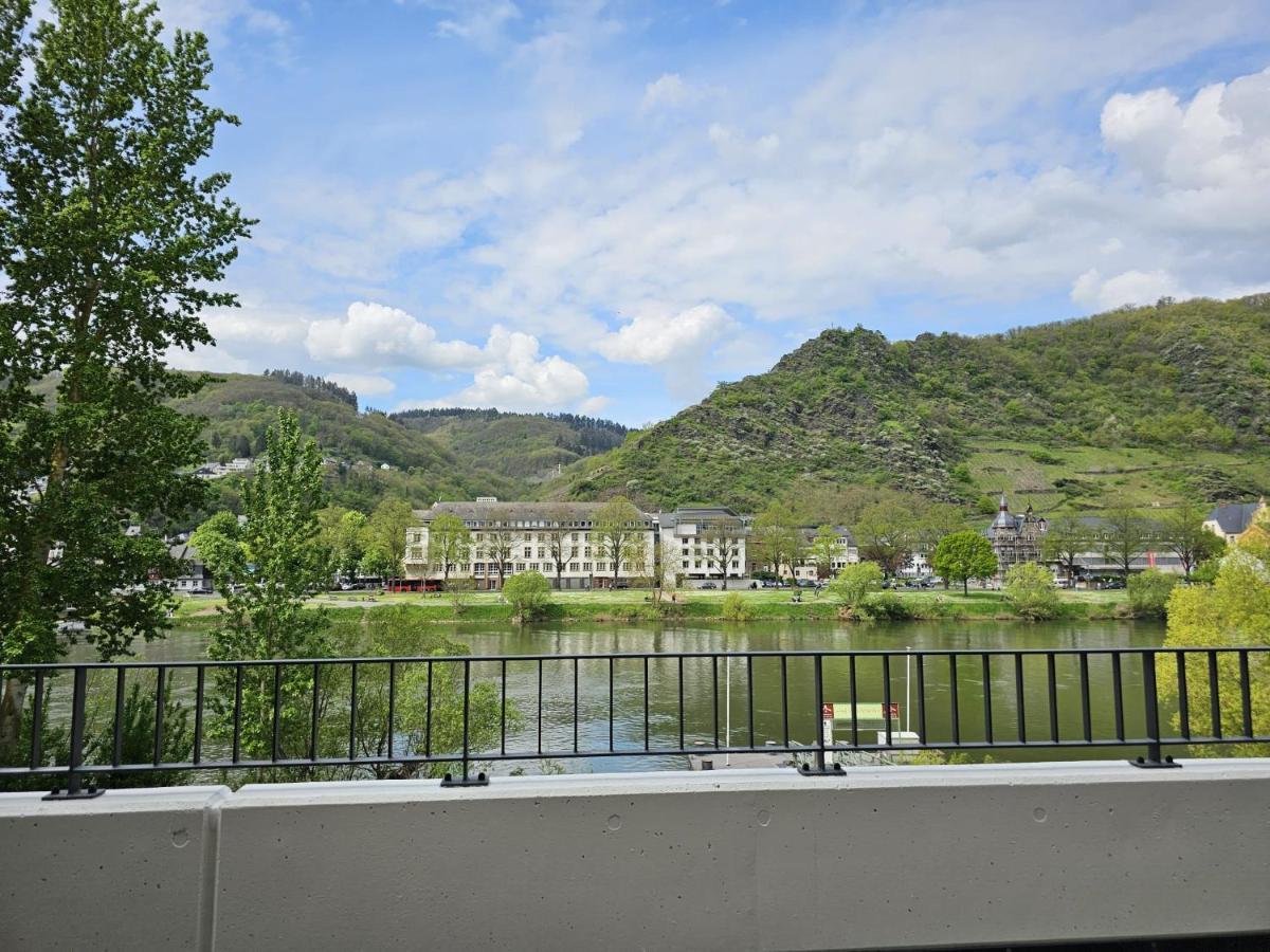 Moselblick II Ad Reichsburg Parkplatz 100M Marktplatz โคเคห์ม ภายนอก รูปภาพ